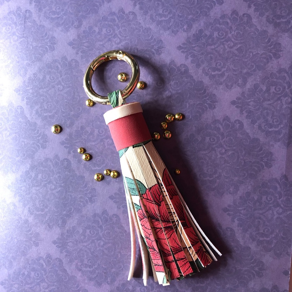 Handmade Spring Time Tassel Key Holder - Picture 2 of 2